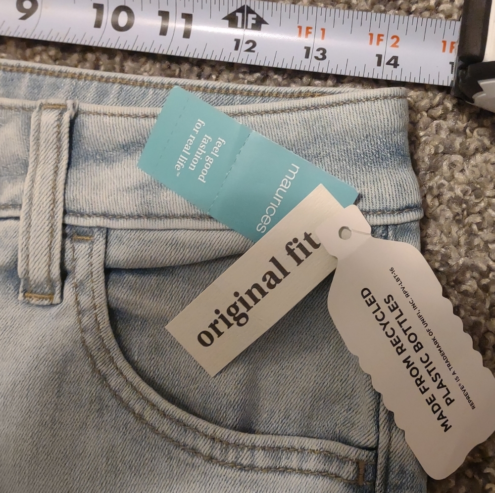 Light Blue Women's Jeans - Picture 8 of 12